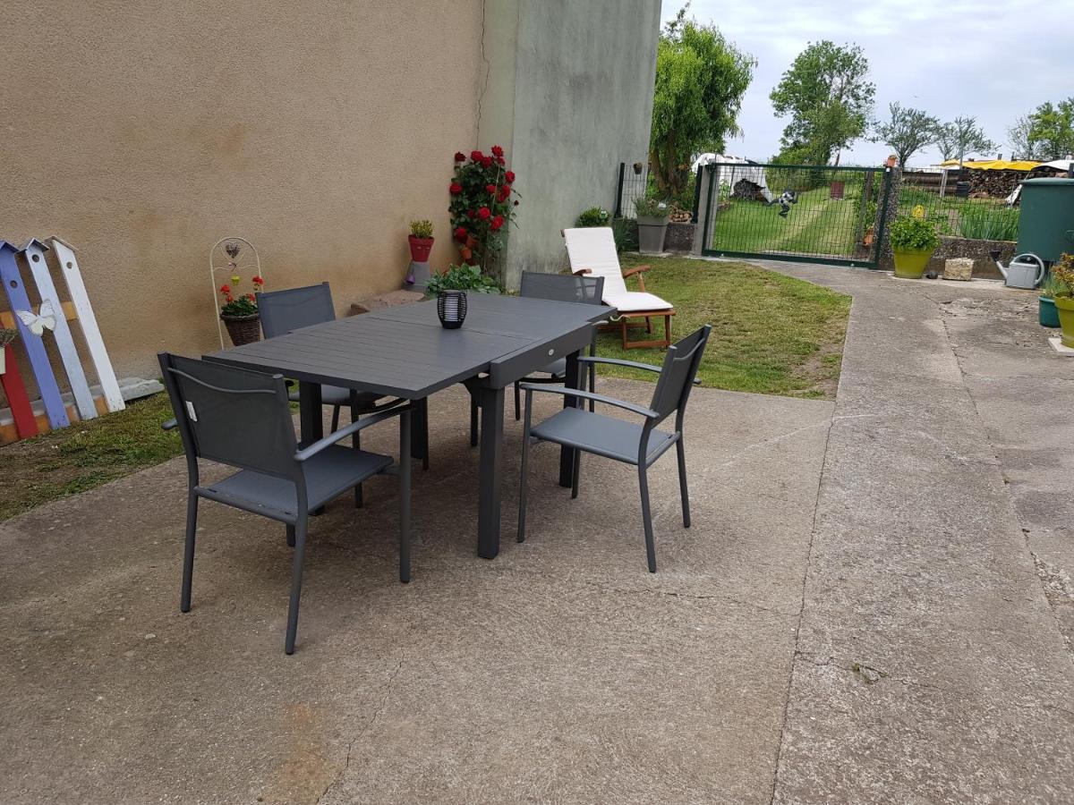 Gite De Plaisance Lagarde  Экстерьер фото